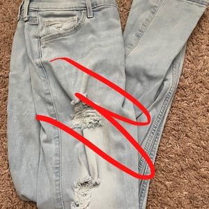 Hollister High Rise (High waisted) Jean Leggings/ Skinny Jeans, Light Wash